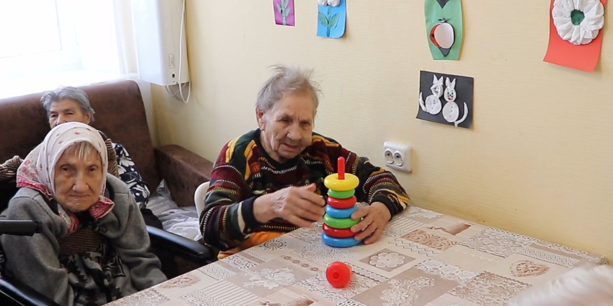 Реабилитация после болезни Альцгеймера в ПансионатеUA Киев