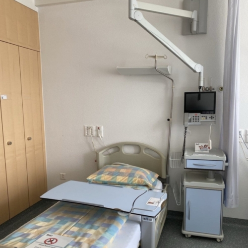 Частный дом престарелых с медицинским уходом: преимущества центров «Пансионат UA»